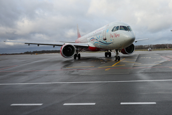 Гречка вместо оливье: как авиапассажиры встречали Новый год в Храброво