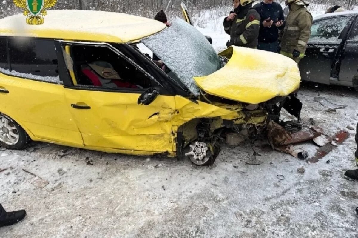    Под Верхней Пышмой в ДТП пострадали женщина и годовалый ребёнок