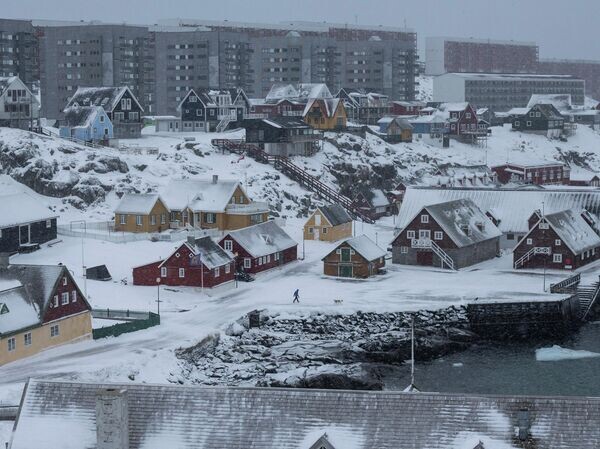 Гренландцы скупают походные плиты и продукты с большим сроком годности