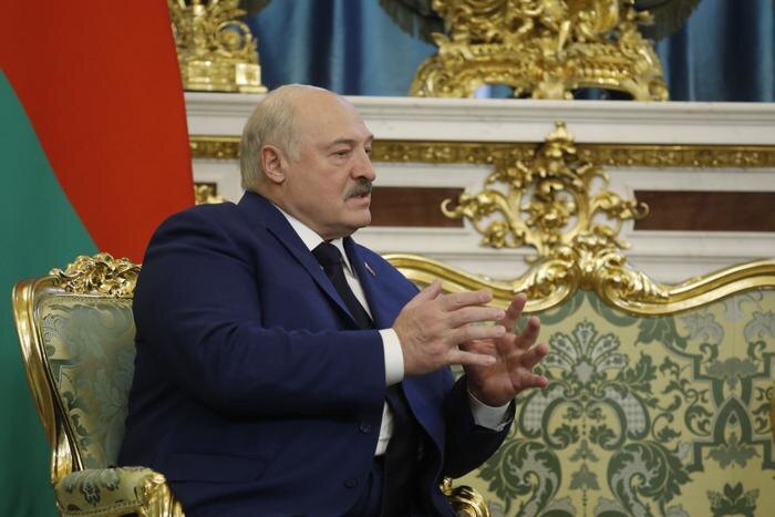 Лукашенко призвал Киев как можно скорее остановить гибель людей