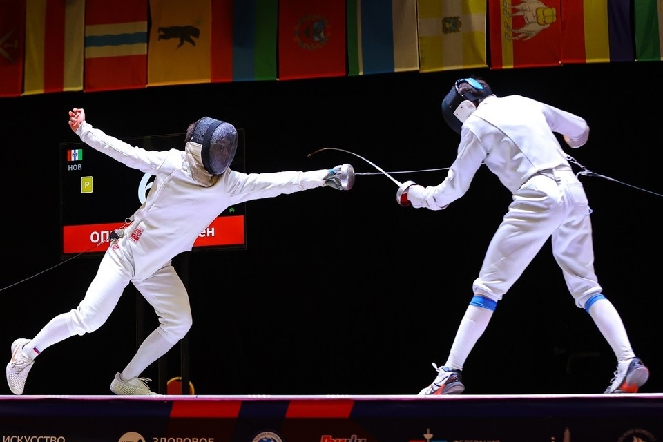    Обе золотые медали принесли шпажисты. Фото: Федерация фехтования России