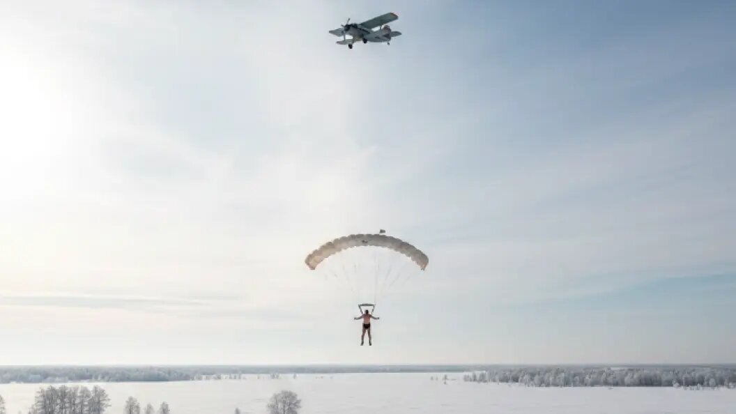    Коллаж ИИ/запрос Царьграда.