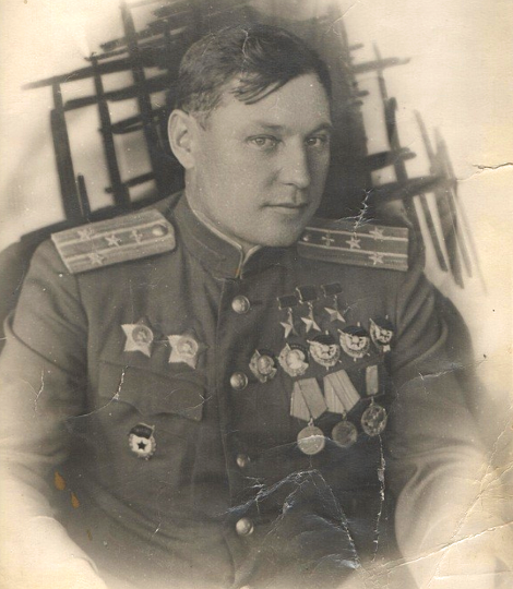 Александр Покрышкин, пилот-ас, Герой Советского Союза. Автор "Кубанской этажерки"