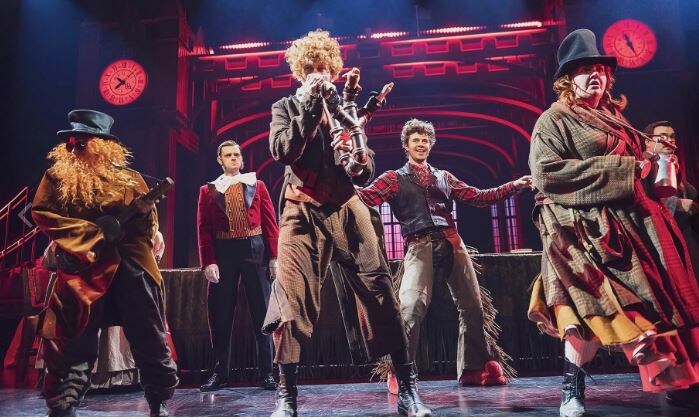 сцена из спектакля. Инет. Свободный доступ.