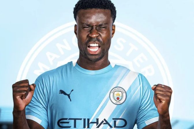 Футболист сборной Англии Гуэхи перешел в "Манчестер Сити"