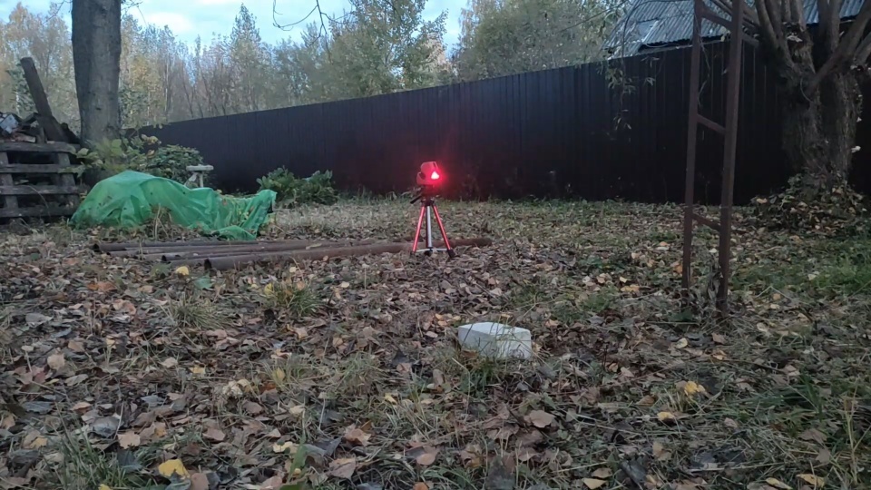 Лазерный уровень очень важный инструмент на стройке