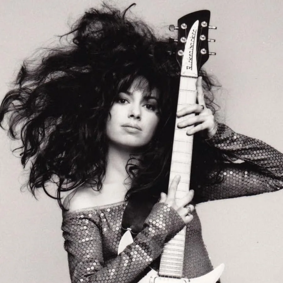 Сюзанна Хоффс