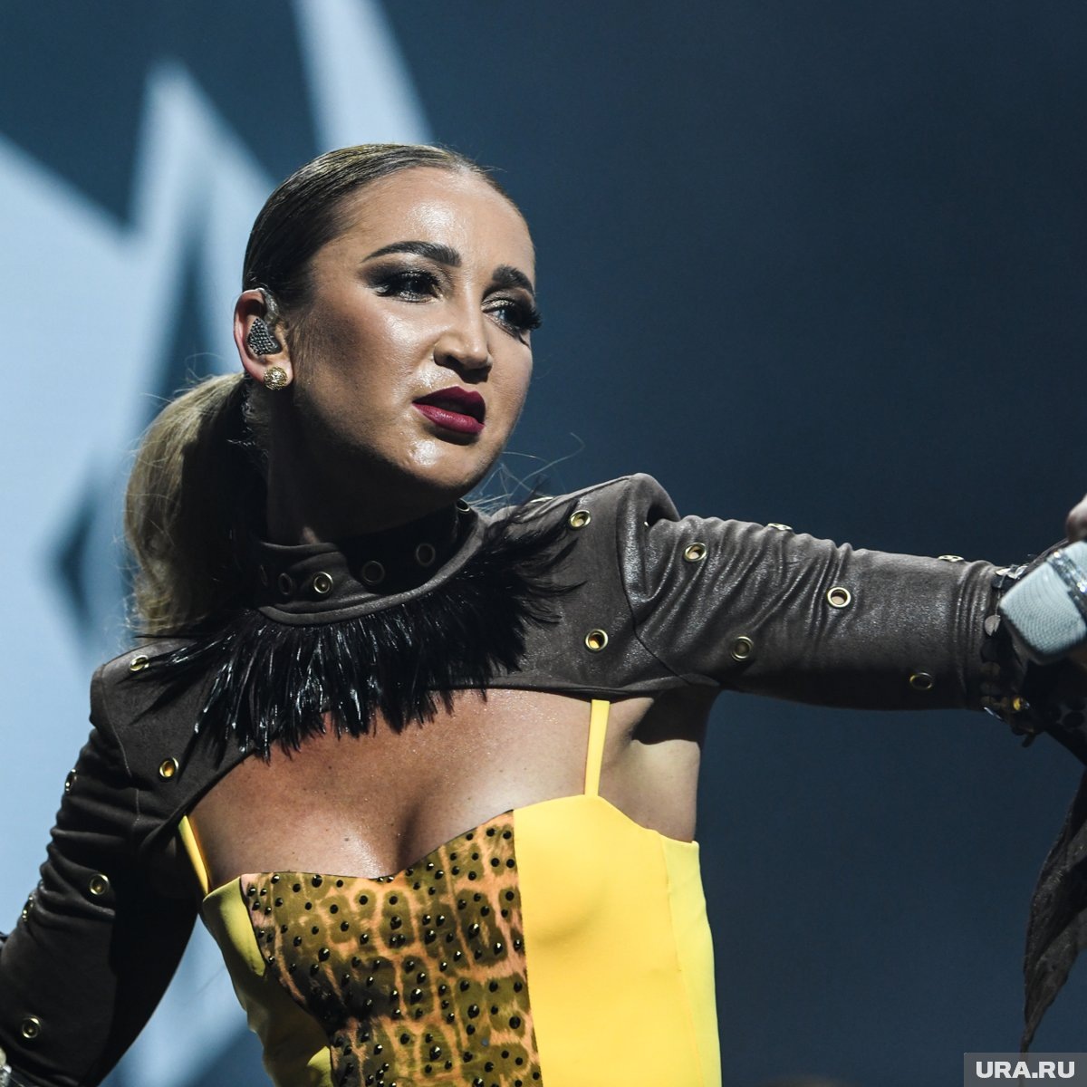     Ольга Бузова начала свой творческий путь в реалити «Дом-2» и стала одной из самый востребованных артисток