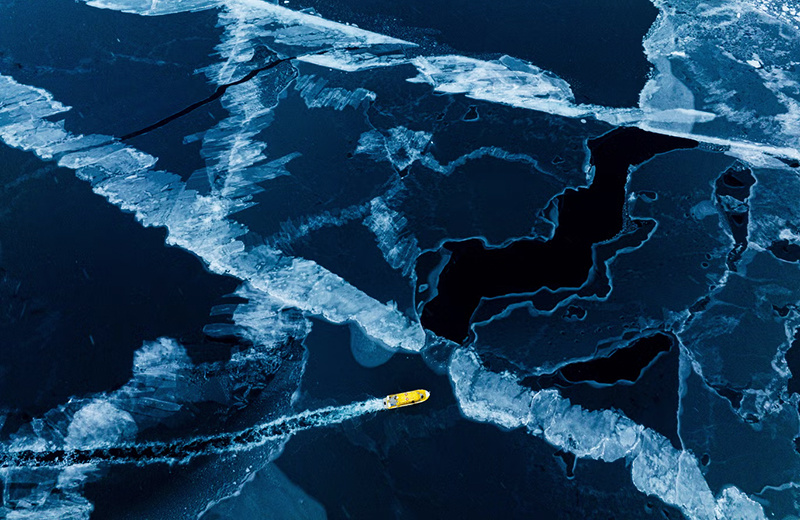 Свободная ото льда территория Гренландии, площадь которой почти вдвое превышает площадь Великобритании, составляет менее одной пятой от общей площади острова.