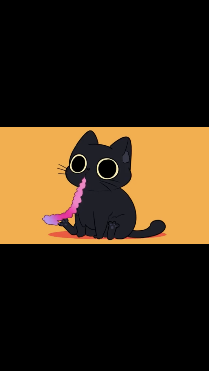 Кузя кушает мишуру 