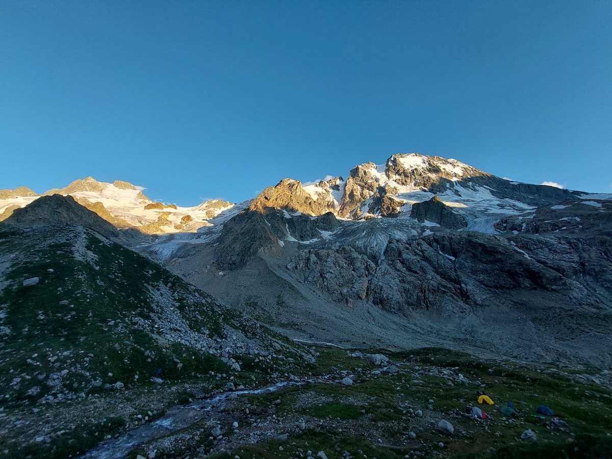 Вид на нашу поляну