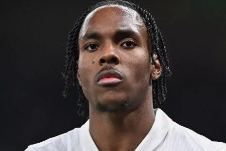 "Тоттенхэм" вновь исключил Теля из заявки на Лигу чемпионов