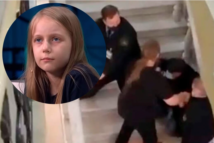 Отец юной студентки МГУ Алисы Тепляковой решил восстановить справедливость кулаками.
Фото: Кадр видео.

