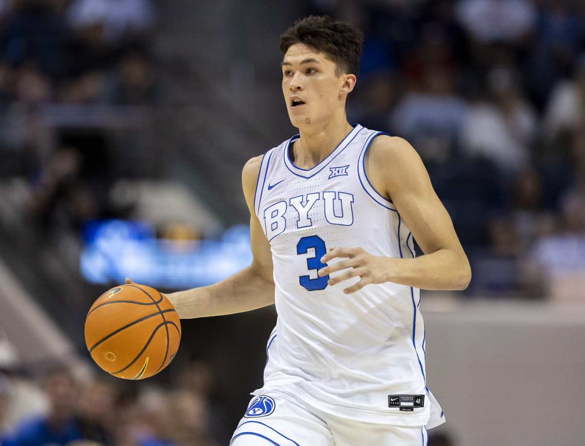 ksl.com. Егор играет в студенческой лиге.