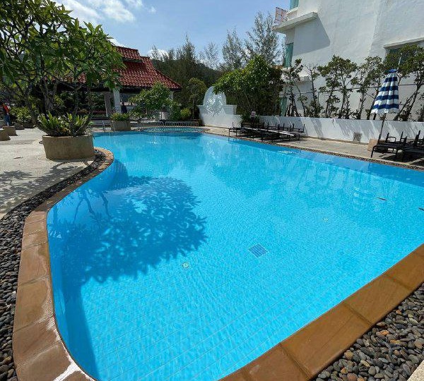 Семейный отдых на Пхукете: обзор отеля The Old Phuket Karon Beach