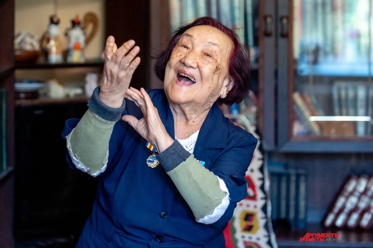    Сегодня, как и всю жизнь, Ишпуль Кавкуловна танцует. Сейчас ходит на латино. Танец – её страсть, главный интерес в жизни.