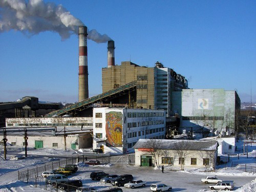 Японец взбирался на трубы, турбины охлаждались навагой, а работники танцевали в балетных пачках: славная история Сахалинской ГРЭС