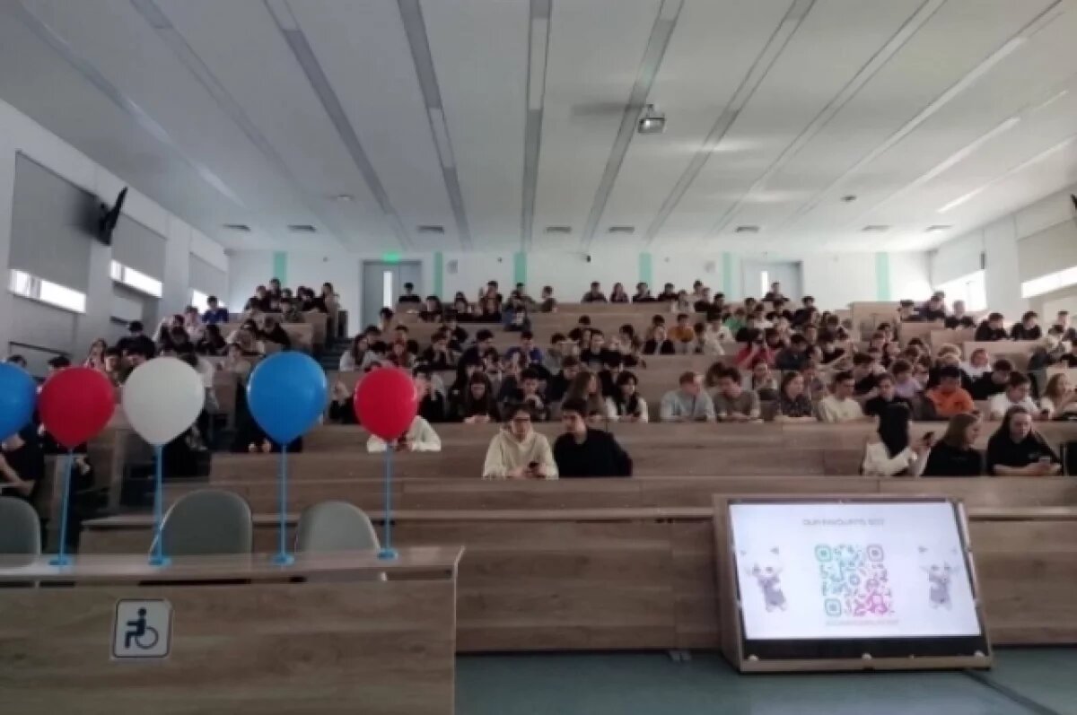    В Новосибирске хотят увеличить надбавки педагогам вузов