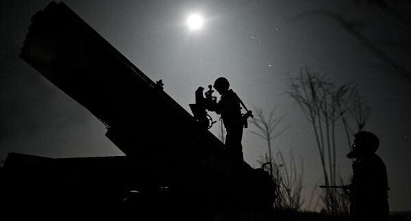 Баллистический шквал из новых ракет накрыл Украину: Киев обесточен, Винница и Днепропетровск сотрясаются от взрывов