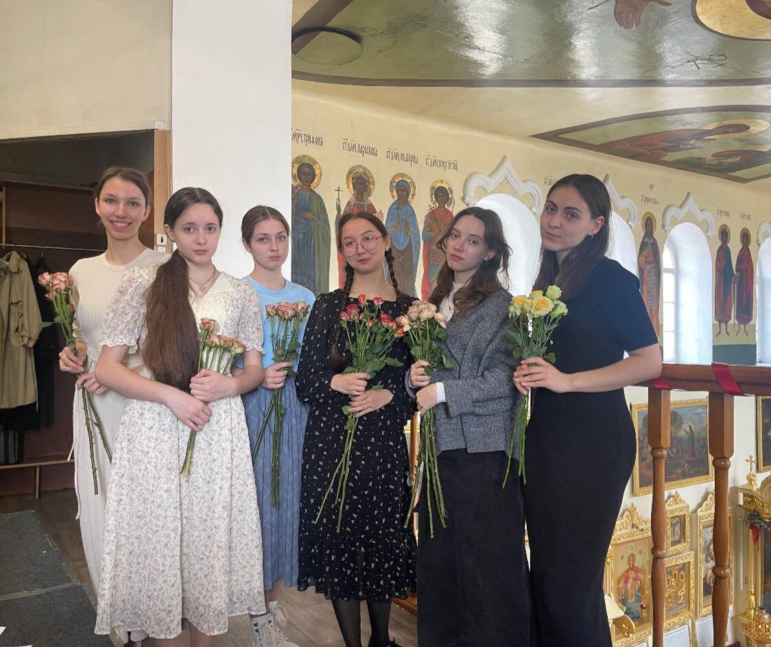 Слева направо: Дарья Костыркина, Ярослава Кошкарова, Анна Сосновенко, Елизавета Калчева, Виктория Гусарова, Анастасия Шкрабова.