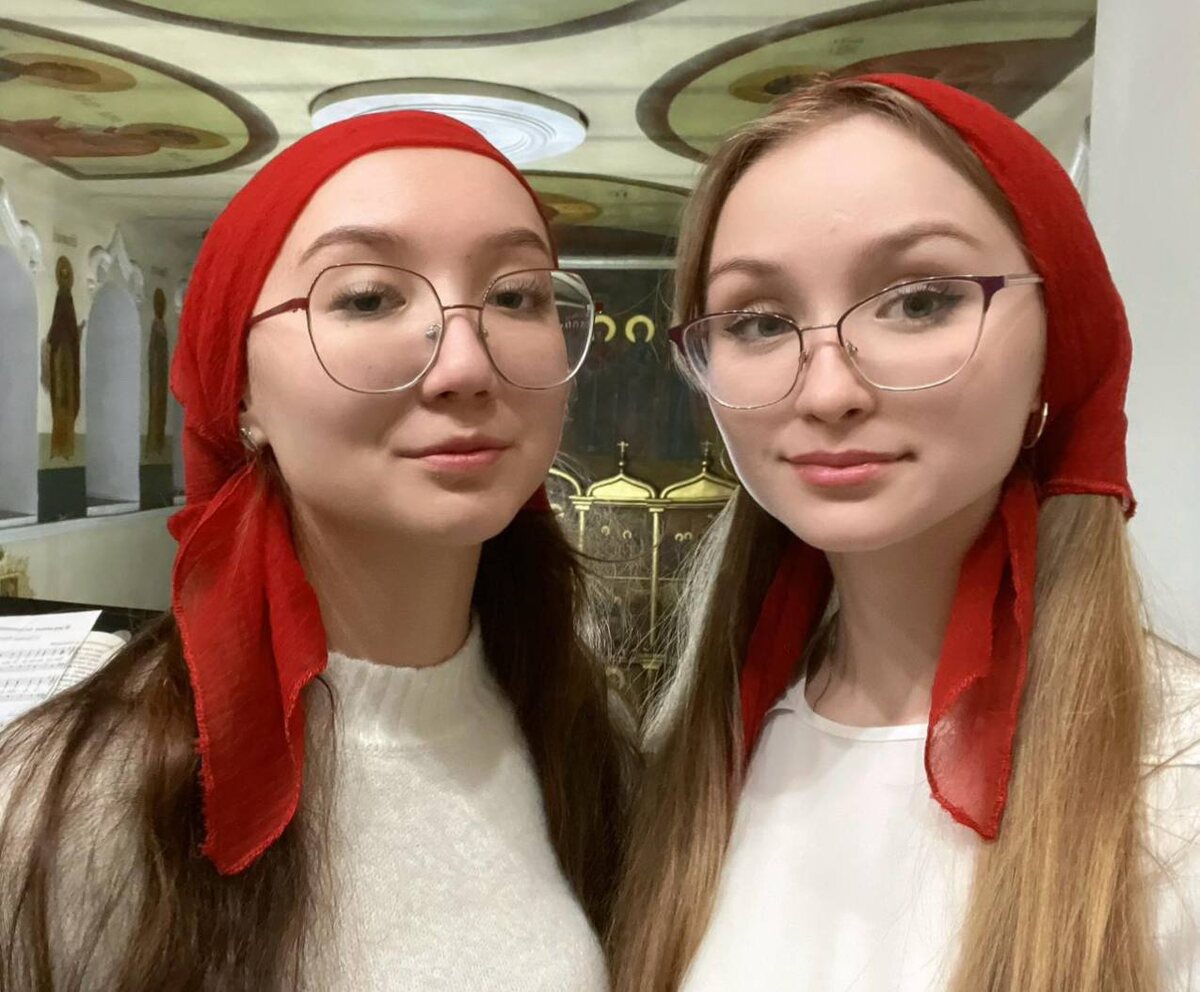 Елизавета Калчева с сестрой Софьей