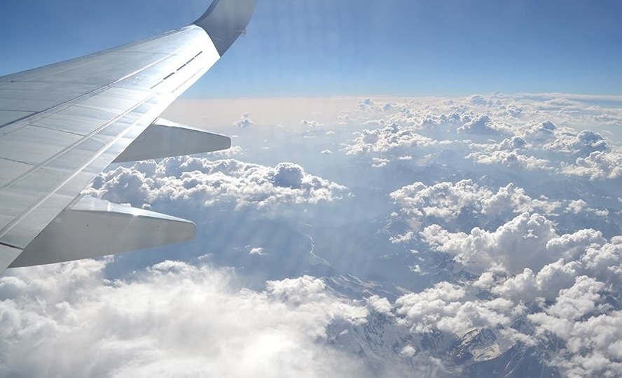 Между закатом и океаном