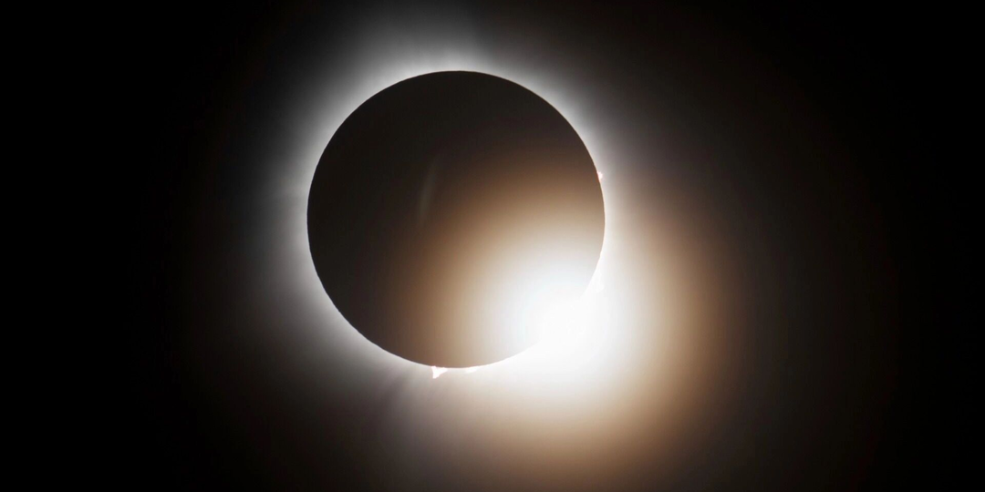 Буря века: радиоактивный шторм «сломал» спутники, Земля получила геомагнитный удар