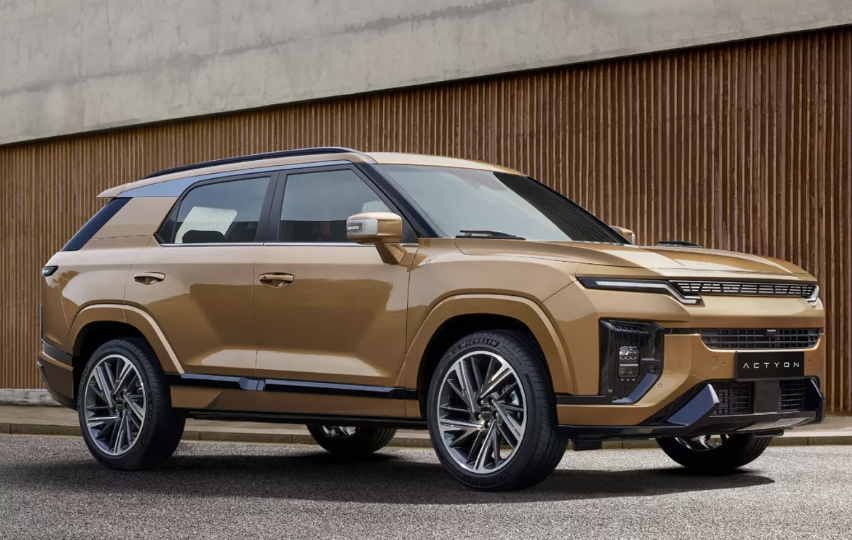 Корейский KGM / SsangYong привезет в Россию еще один кроссовер KGM Actyon последнего поколения.