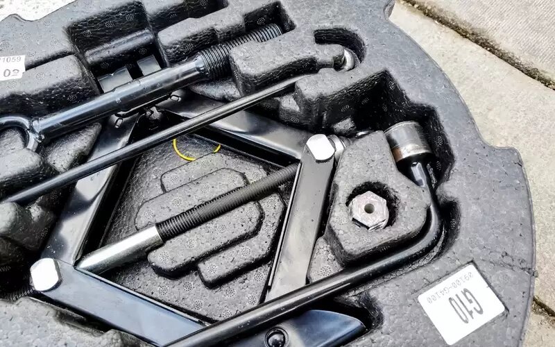 Сам ключ лучше выкрасить в цвет органайзера.📷
