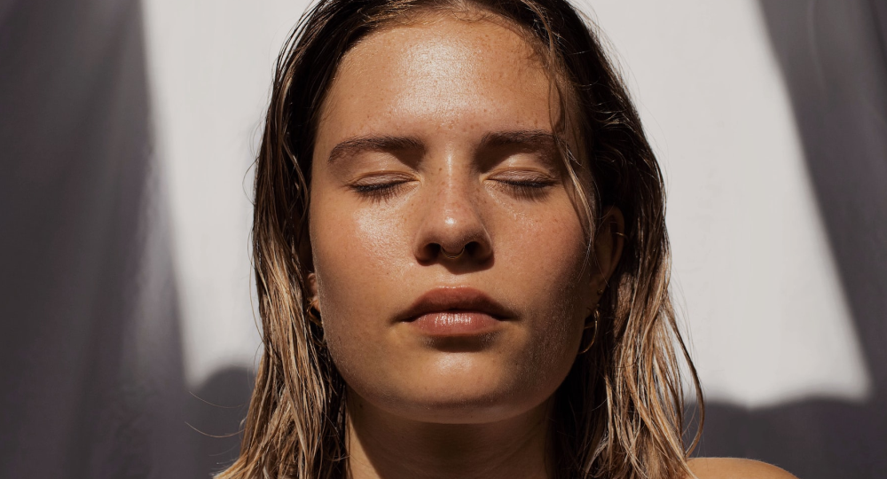 6 натуральных способов избавиться от пятен на коже