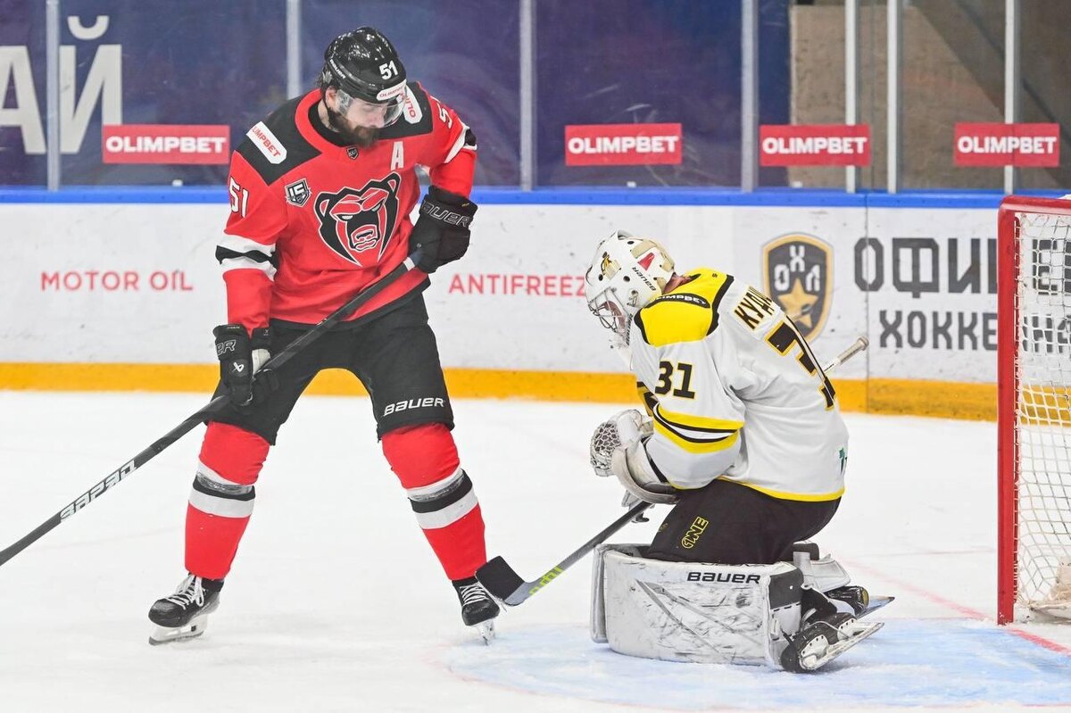    © ХК «Молот»