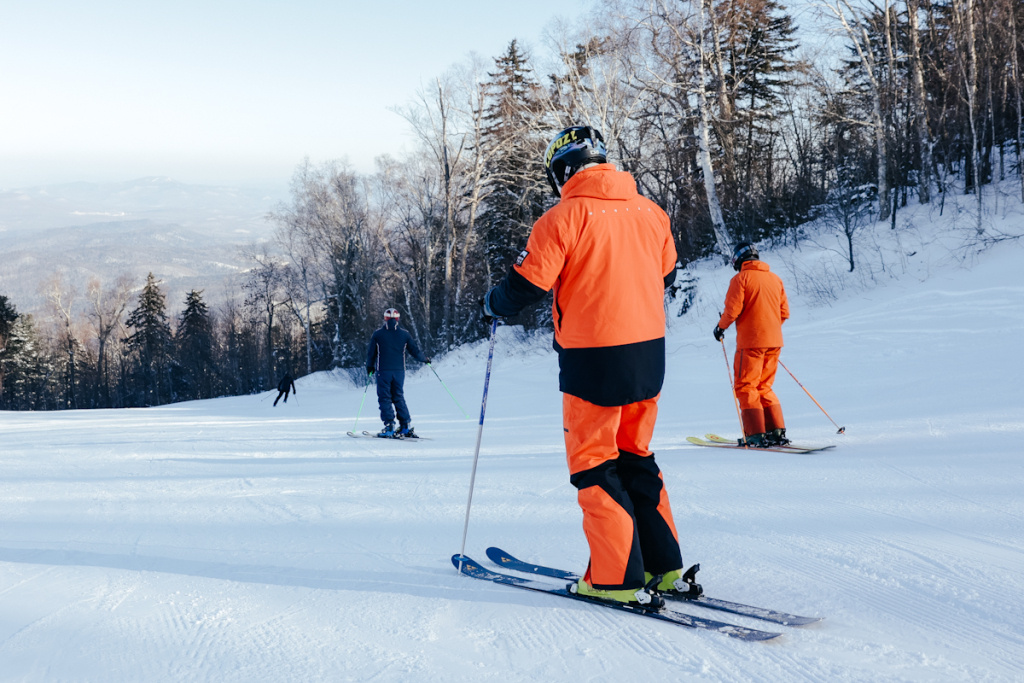 
Отдельное внимание уделено  обучению арсеньевских школьников навыкам лыжного спорта / Фото: Оксана Шишенко – правительство Приморского края
