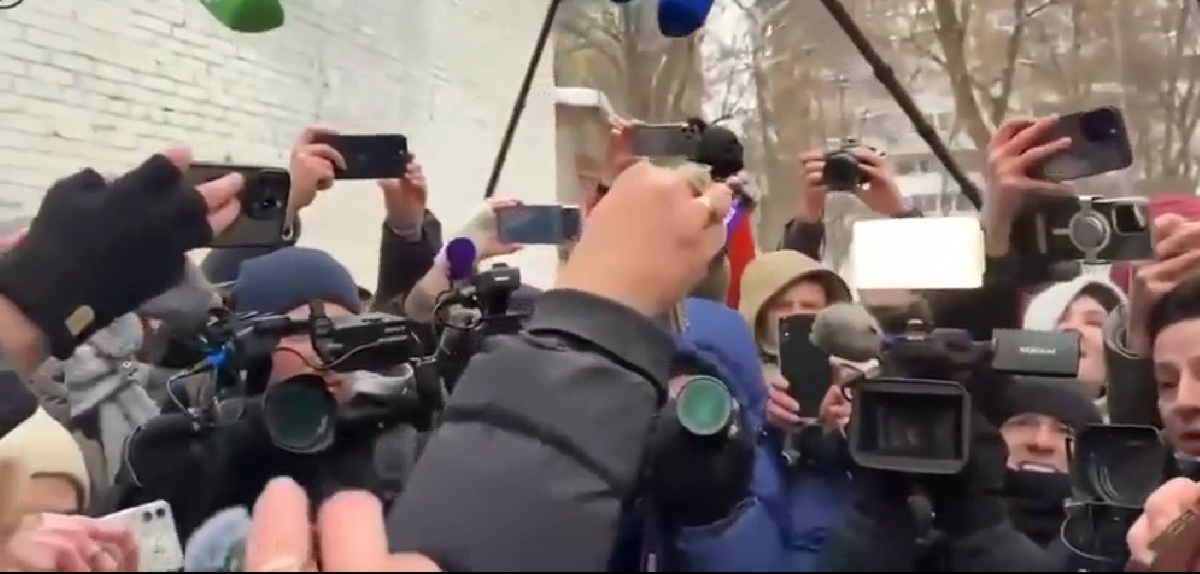 скриншот из видео