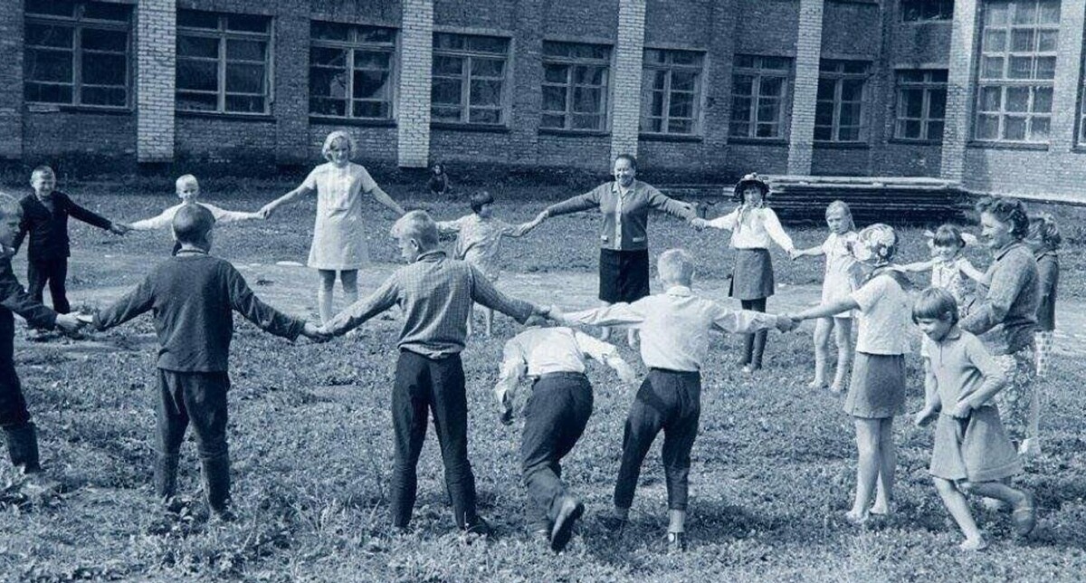 Подвижные игры с определёнными правилами так или иначе развивают межполушарное взаимодействие