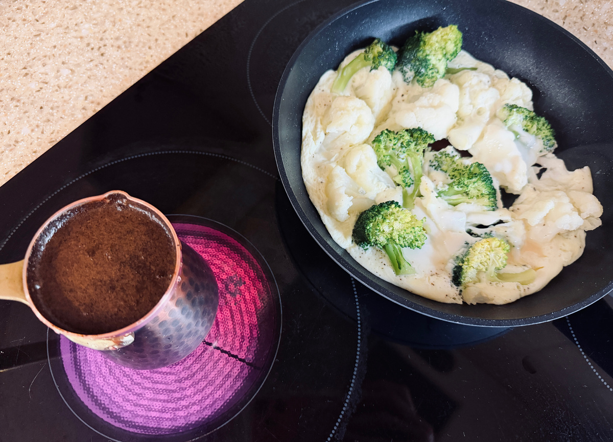 Брокколи и цв. капуста с яйцами