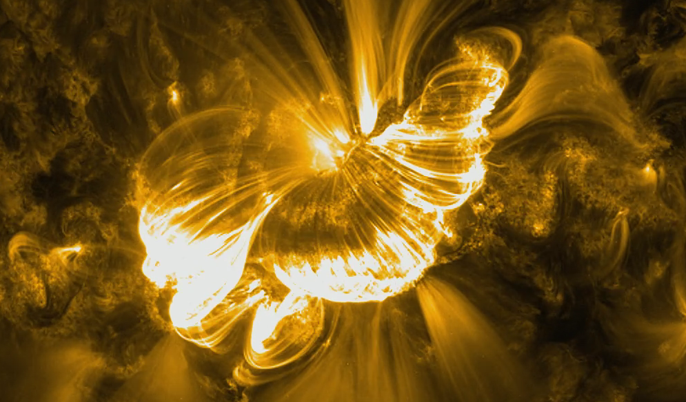    спышка класса Х на Солнце 18 января, которая привела к масштабной магнитной буре на Земле