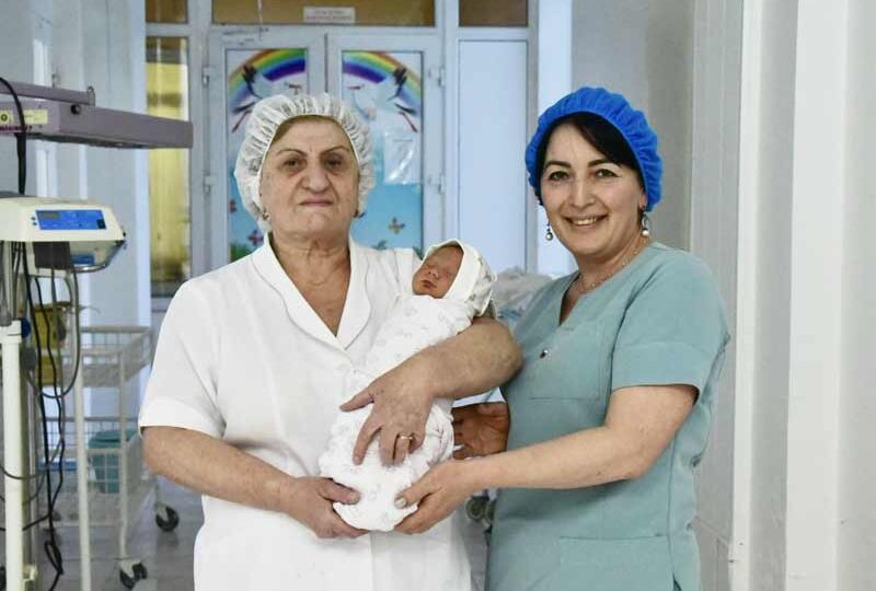 И первый крик, и первое дыхание