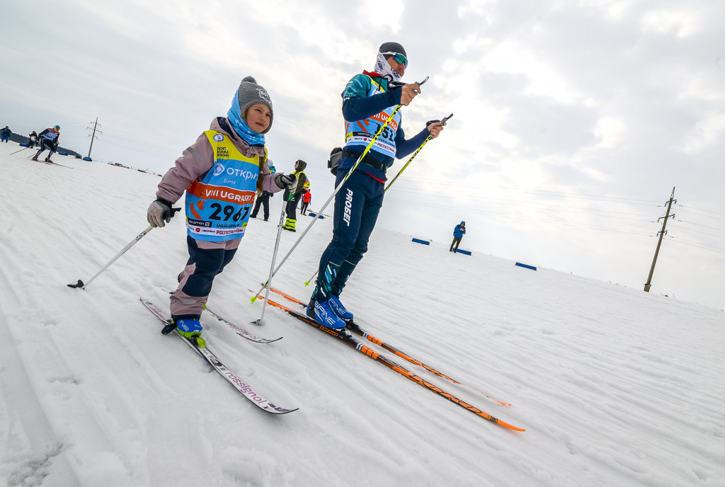    Югорский лыжный марафон пробегут двухлетний малыш и 85-летний спортсмен