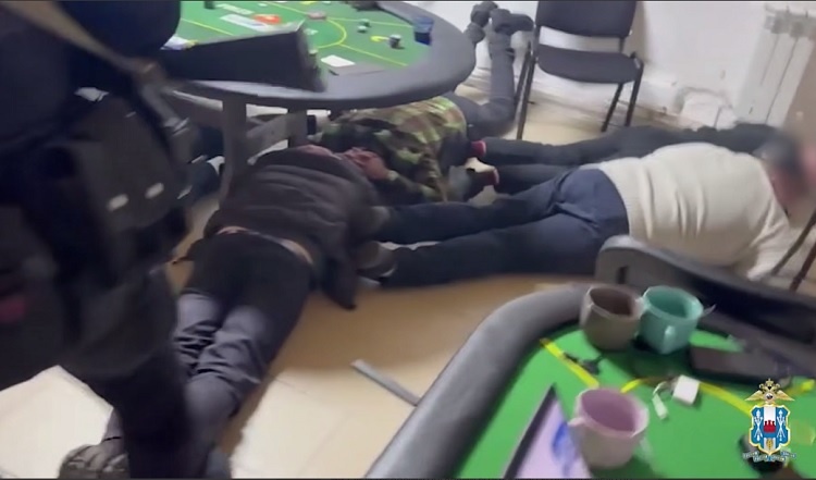    На фото стоп-кадр видеоматериала ГУ МВД России по РО Редактор