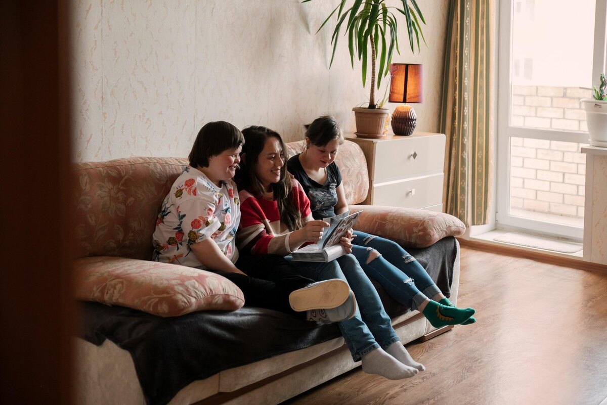    © "Дедморозим"