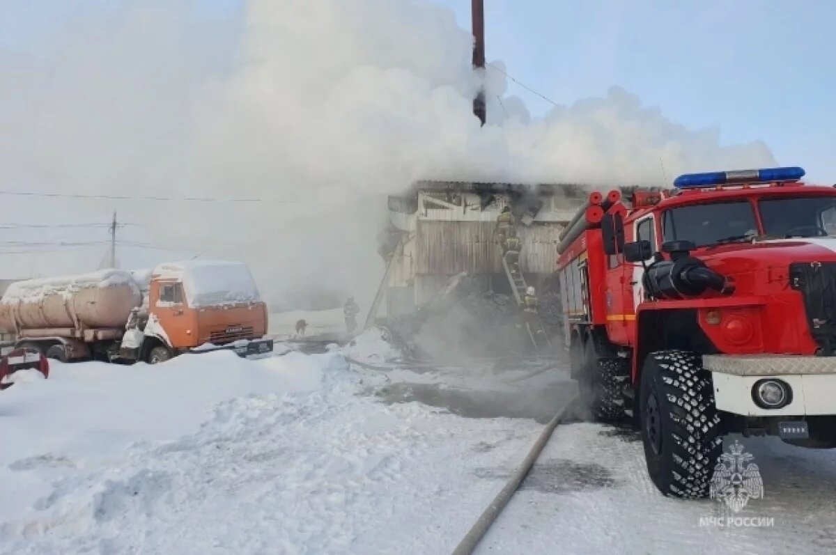   17 домов и школа остались без тепла из-за пожара в котельной под Ачинском
