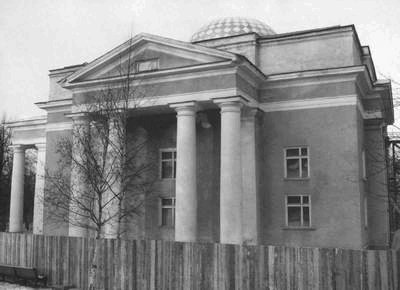 Так выглядел собор Александра Невского в советское время, года в нём располагался Петрозаводский краеведческий музей.