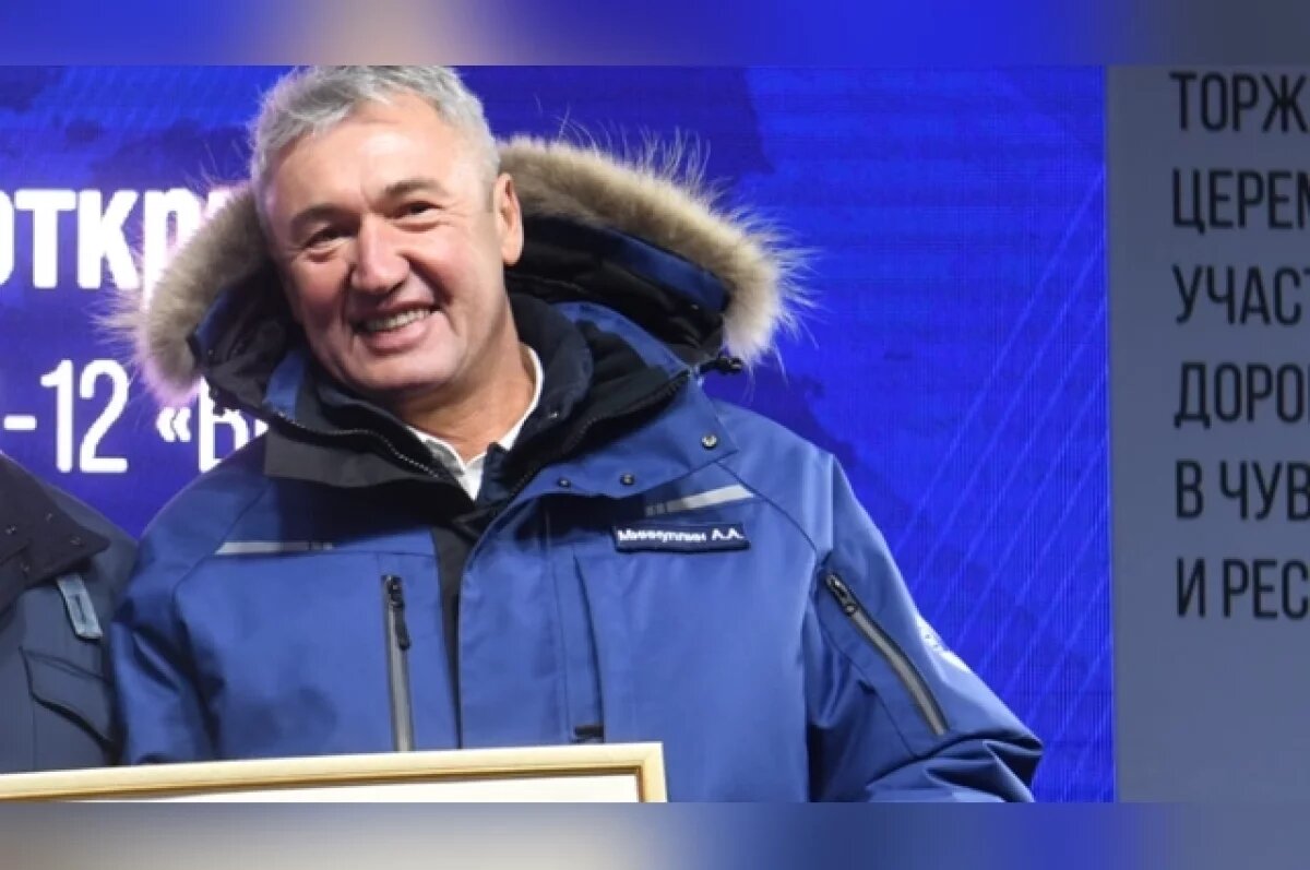    Дело владельца компании «Волгадорстрой» Айрата Миннуллина, обвиняемого в хищениях при строительстве трассы М-12, принимает новый, сложный для следствия оборот.