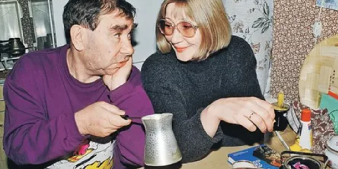 Ей было 17 лет, а ему 30. Как несносный Михаил Светин завоевал молодую жену, с которой прожил всю оставшуюся жизнь