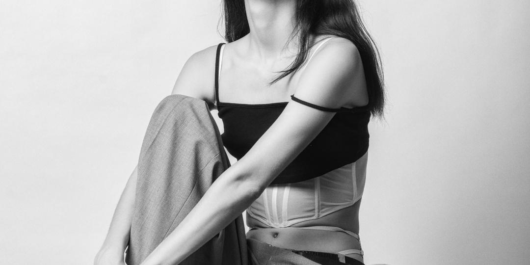 Язык тела: как поза формирует уверенность и улучшает настроение