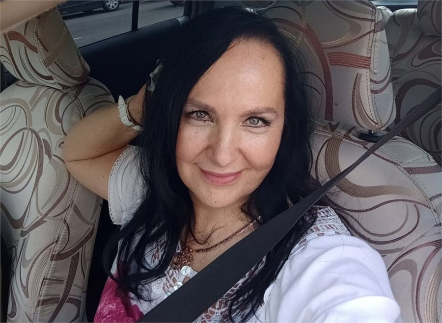 Елена в Красноярске за рулем автомобиля