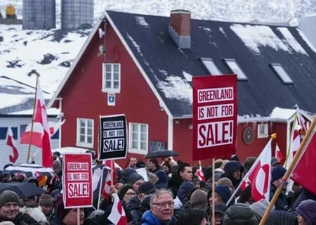    В Гренландии прошёл крупнейший митинг против Трампа. Жители не хотят присоединяться к США