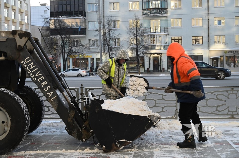    В Каменске-Уральском не хватает рабочих для уборки улиц Ольга ЮШКОВА