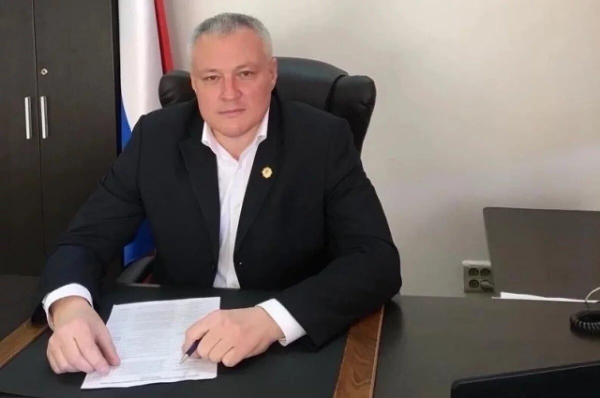    Эксперт Кузнецов: новый мэр Осинников не заменит гнилые трубы за месяц