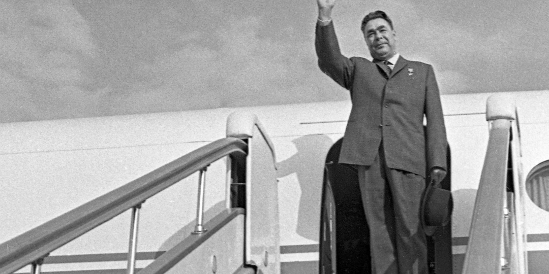 Место Брежневу ищут в Курске